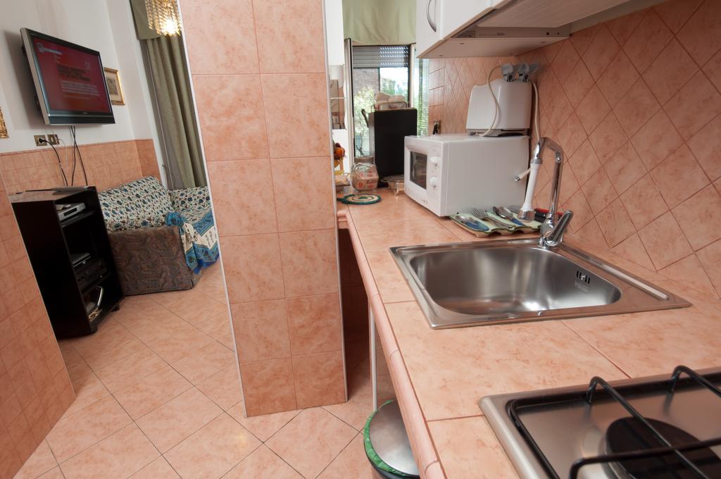 Suites Oliveri Viale Marconi Rom Exteriör bild